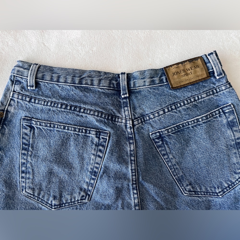 VINTAGE blue boyfriend/mom jeans